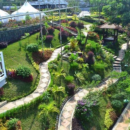 Chevilly Resort And Camp Bogor Exteriér fotografie